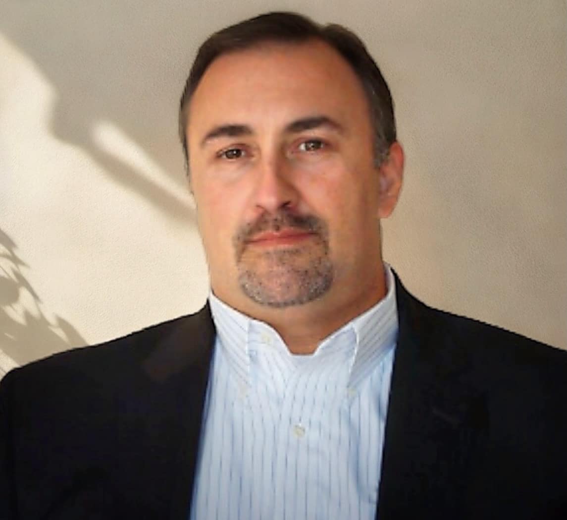 Headshot of Alain Dumas, Senior Advisor at Logical Approach